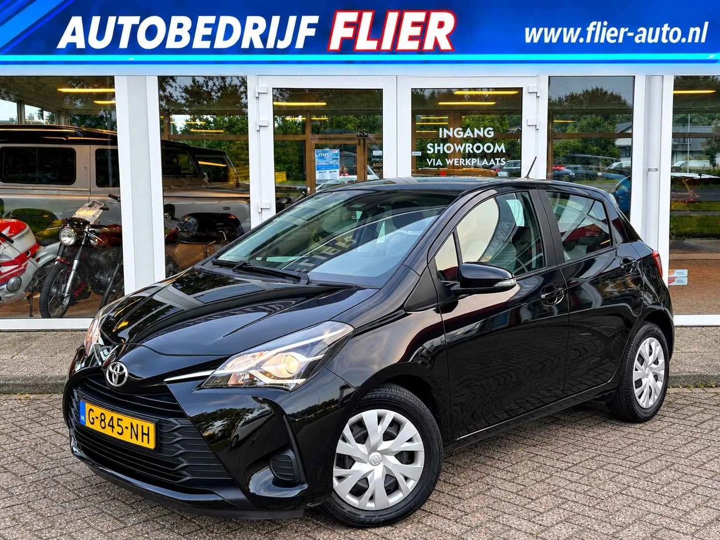 Toyota Yaris (2019) — foto 1