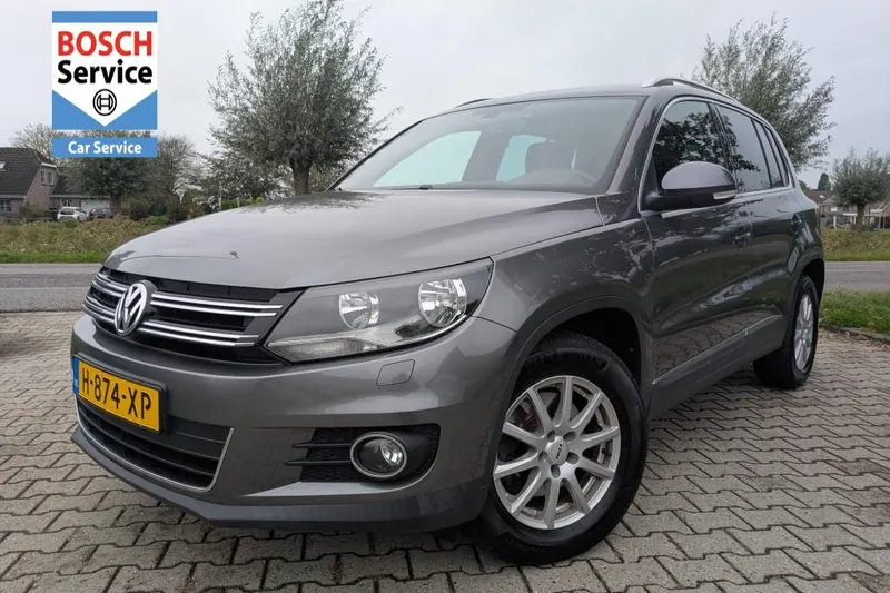 Volkswagen Tiguan (2015)