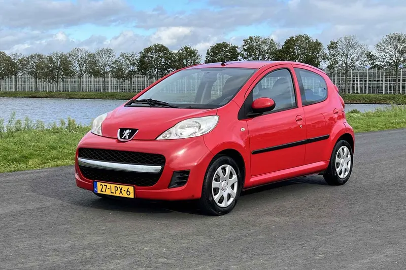 Peugeot 107 (2010)