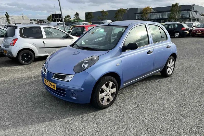 Nissan Micra (2004)