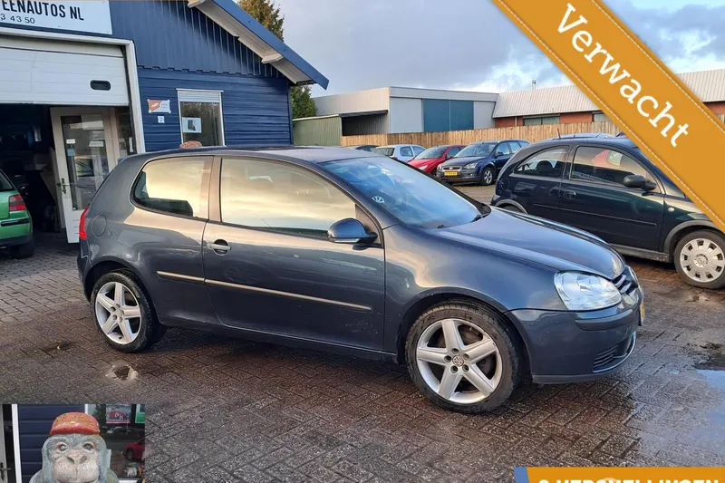 Volkswagen Golf (2004)