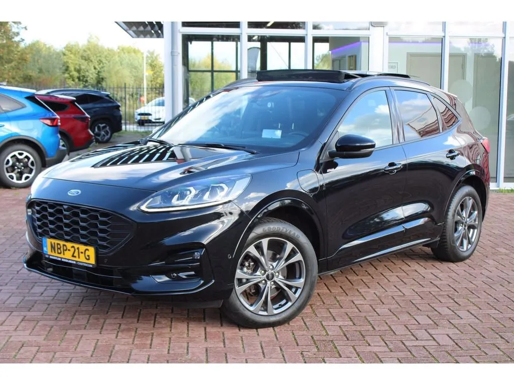 Ford Kuga (2023) — foto 1