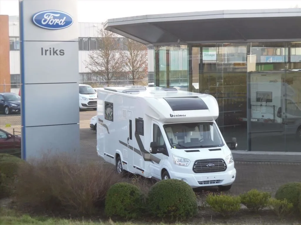 Ford Transit (2017) — foto 1