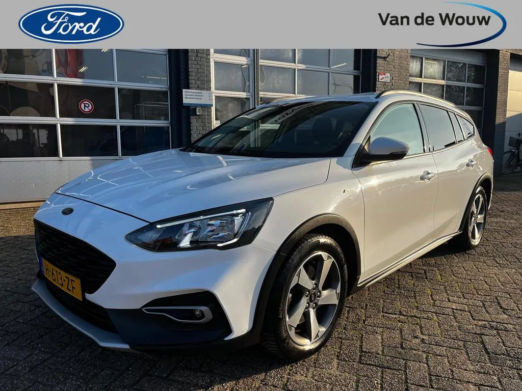 Ford Focus (2020) — foto 1