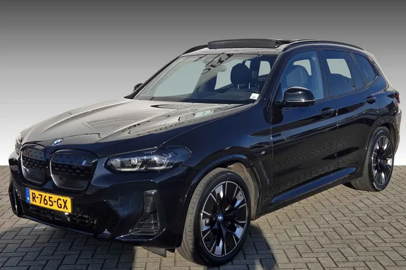 BMW iX3 (2022)