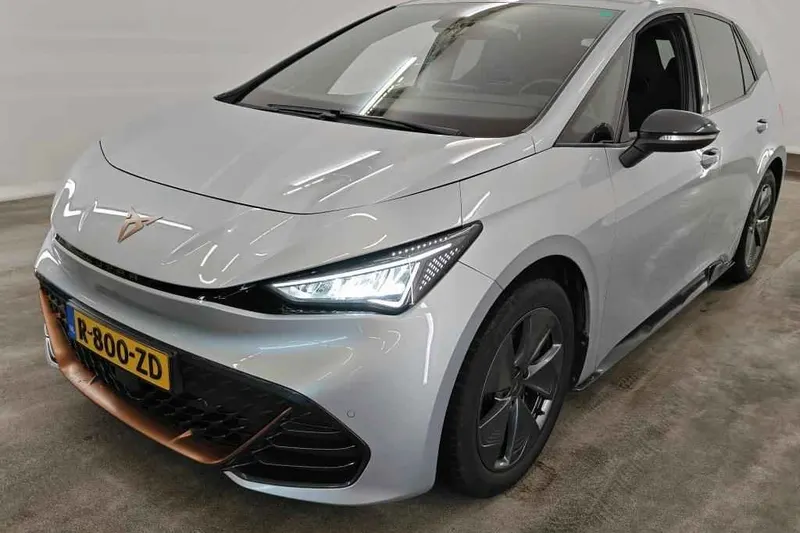CUPRA Born (2022)