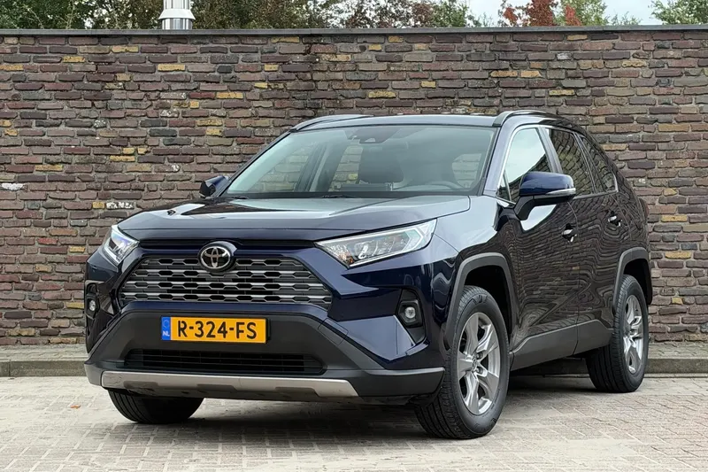 Toyota RAV4 (2022)
