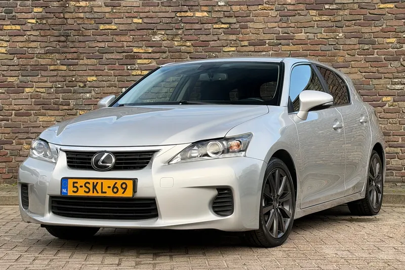 Lexus CT (2013)