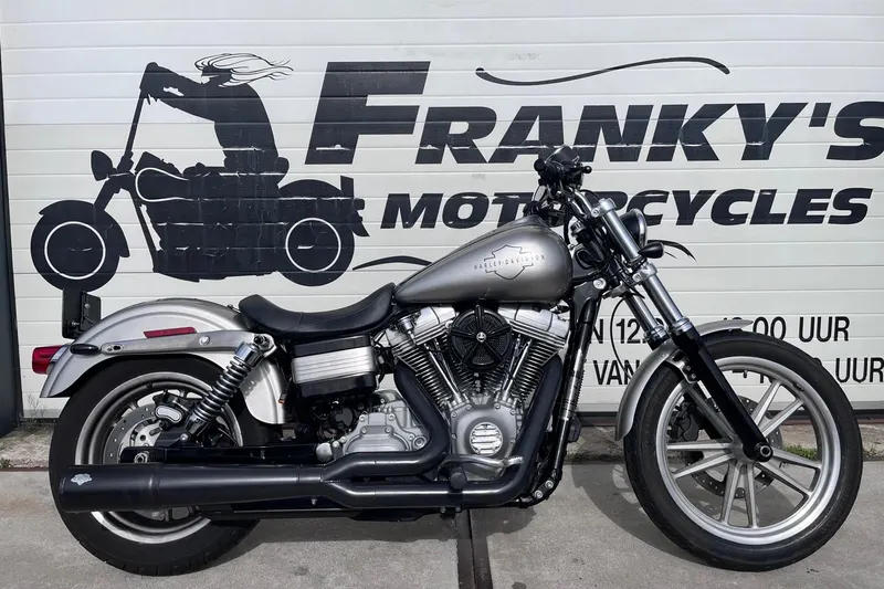 Harley-Davidson Dyna Super Glide Custom (2009)