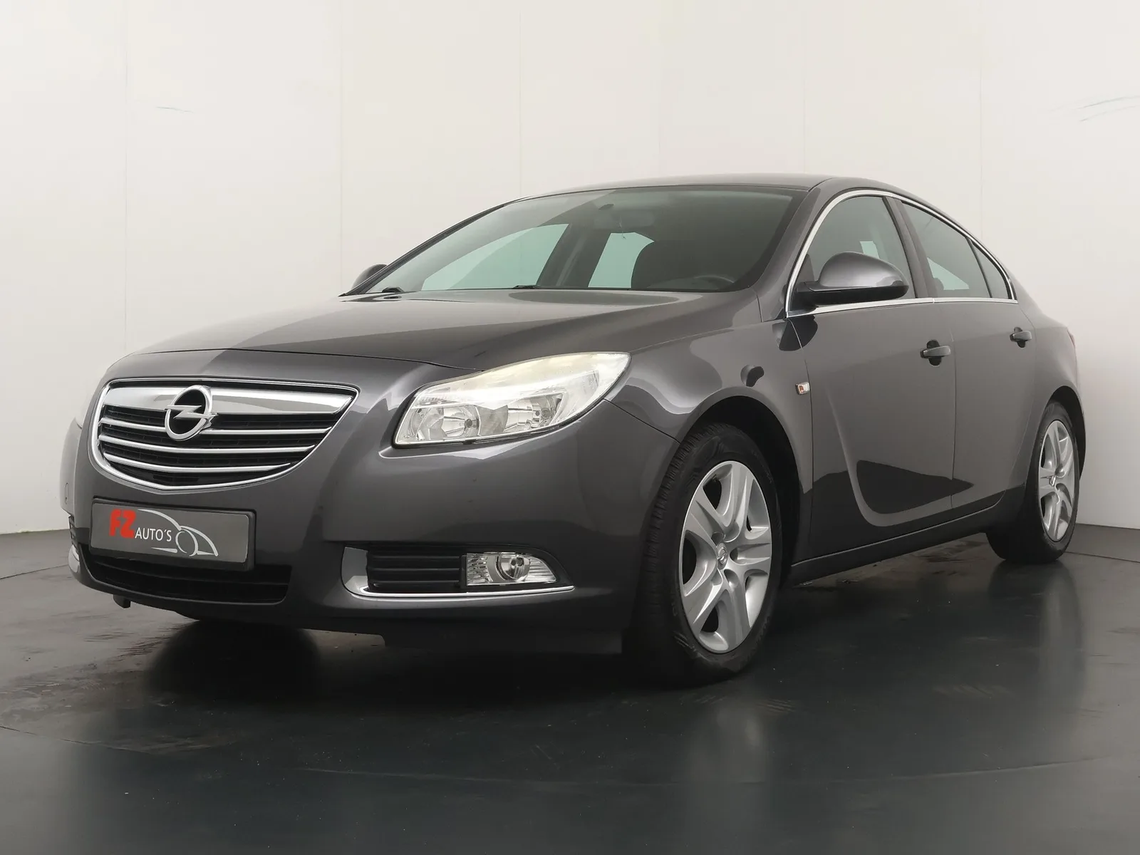 Opel Insignia (2009) — foto 1