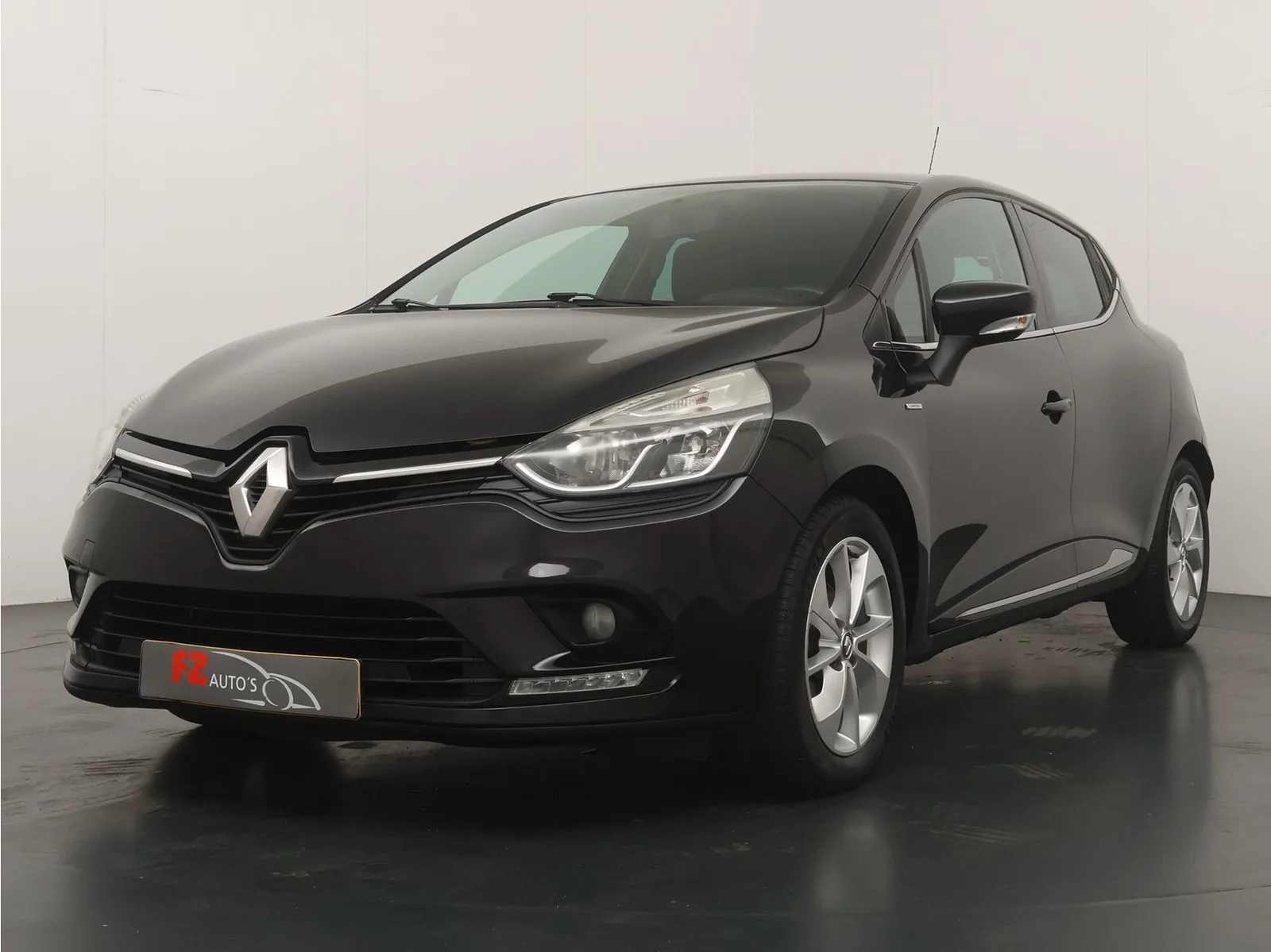 Renault Clio (2017) — foto 1