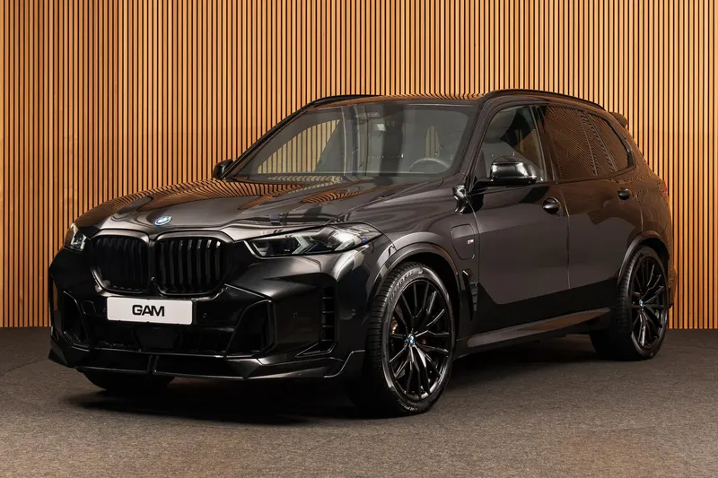 BMW X5 (2023)