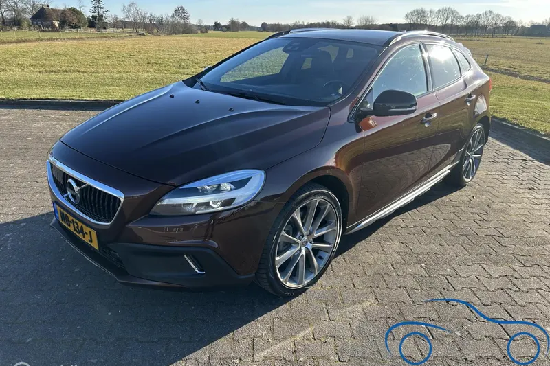 Volvo V40 Cross Country (2017)