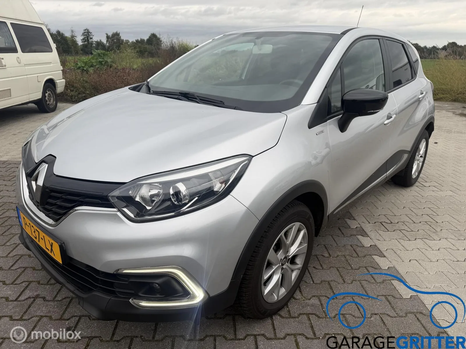 Renault Captur (2019) — foto 1