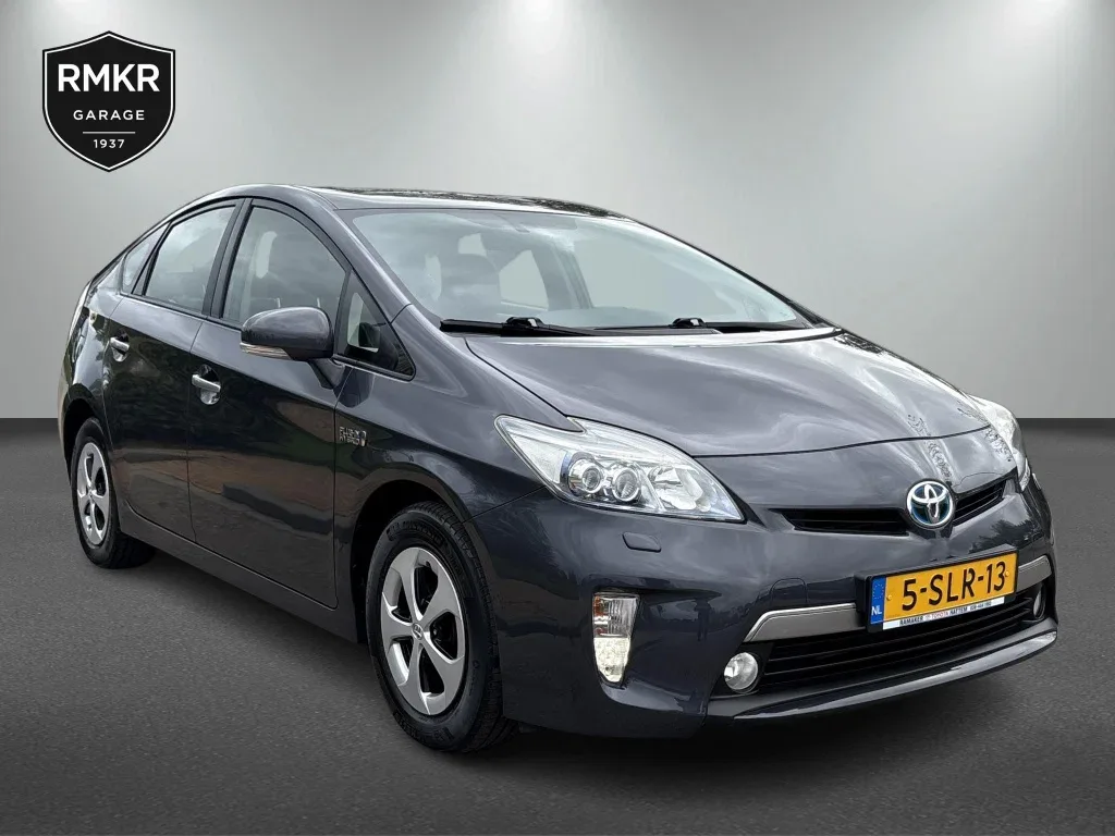 Toyota Prius (2013) — foto 1