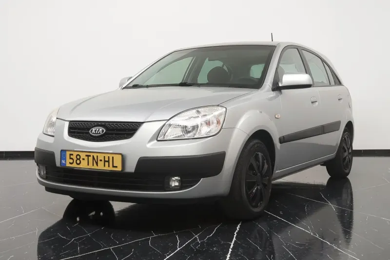 Kia Rio (2006)