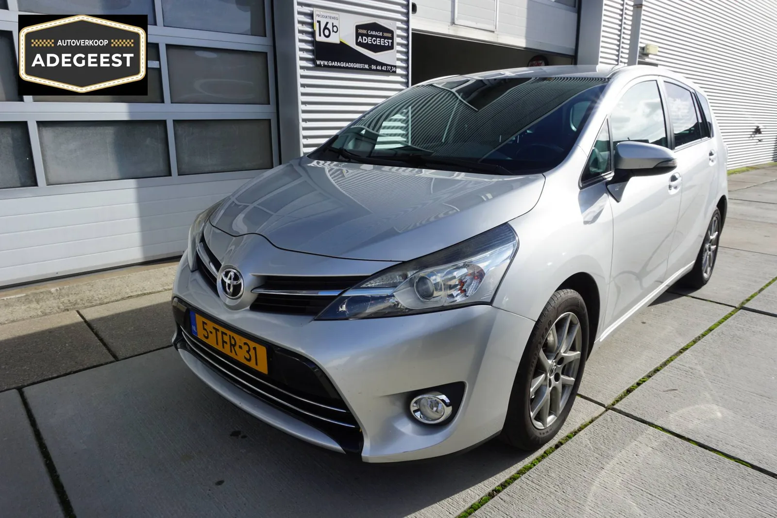 Toyota Verso (2014) — foto 1