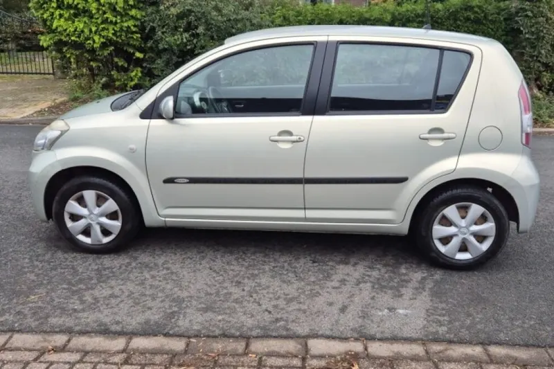 Daihatsu Sirion (2008)