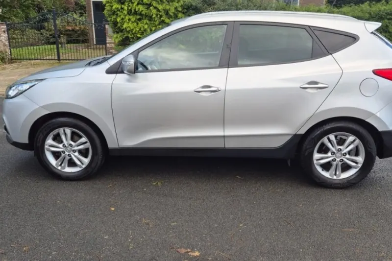 Hyundai ix35 (2012)