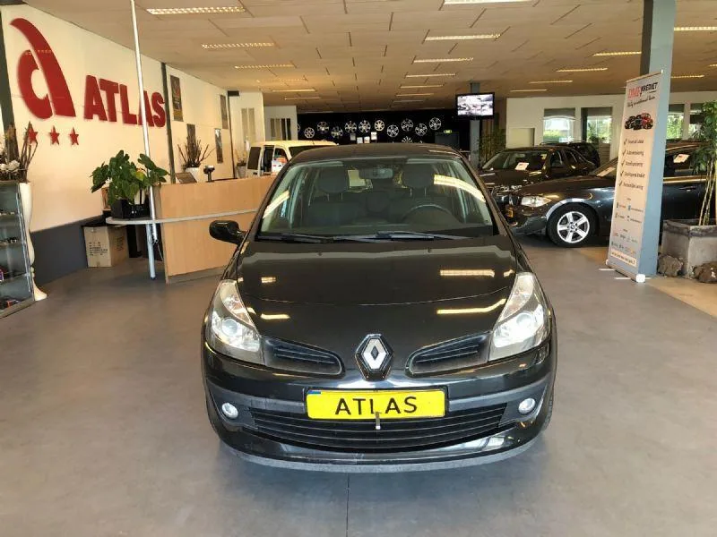 Renault Clio (2006) — foto 1