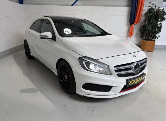 Mercedes-Benz A-Klasse (2014) — foto 1