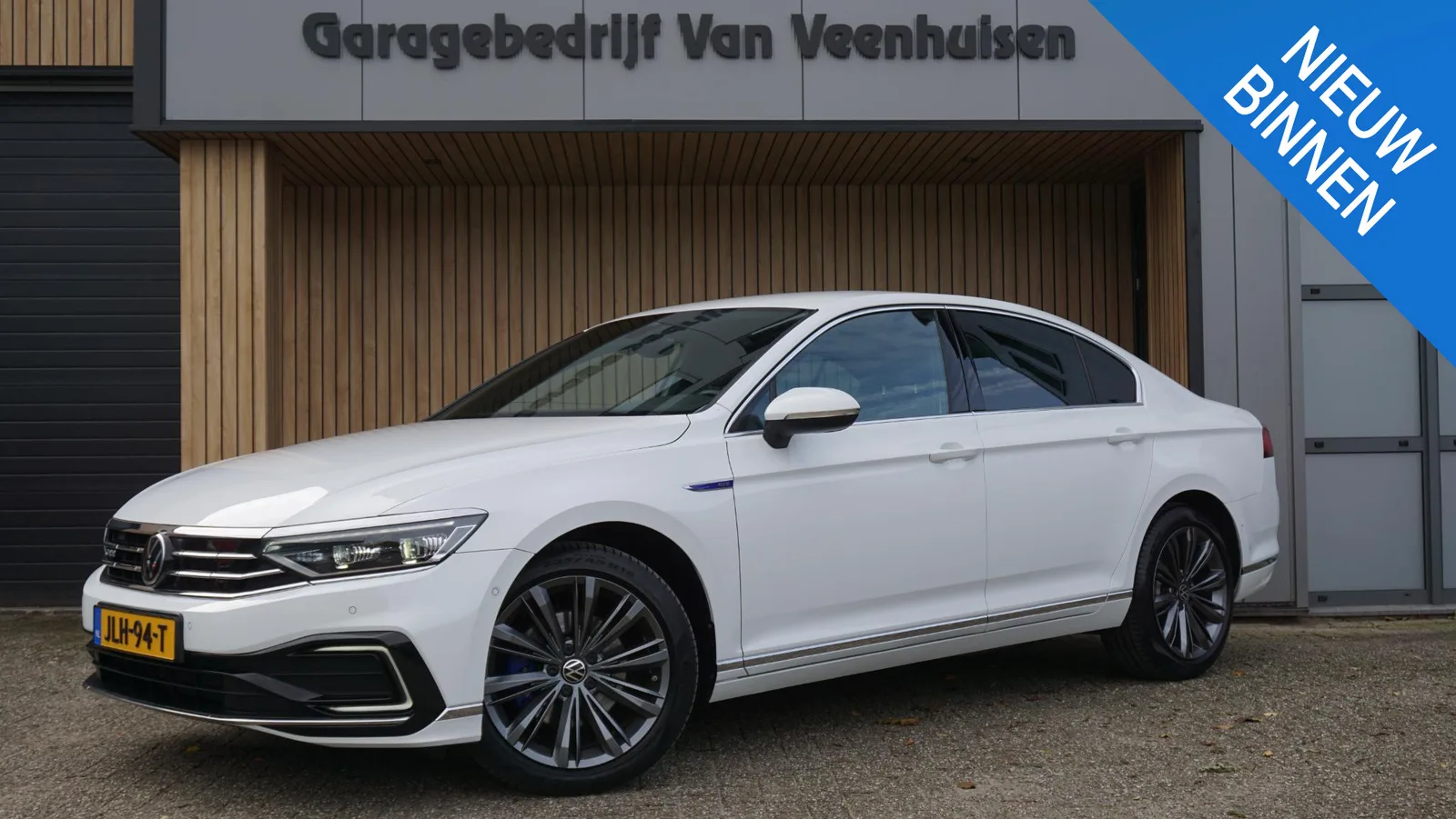 Volkswagen Passat (2021) — foto 1