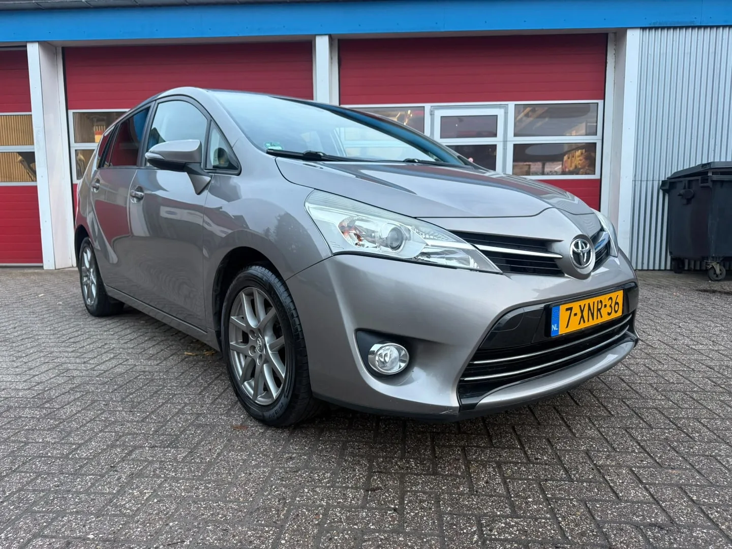 Toyota Verso (2014) — foto 1