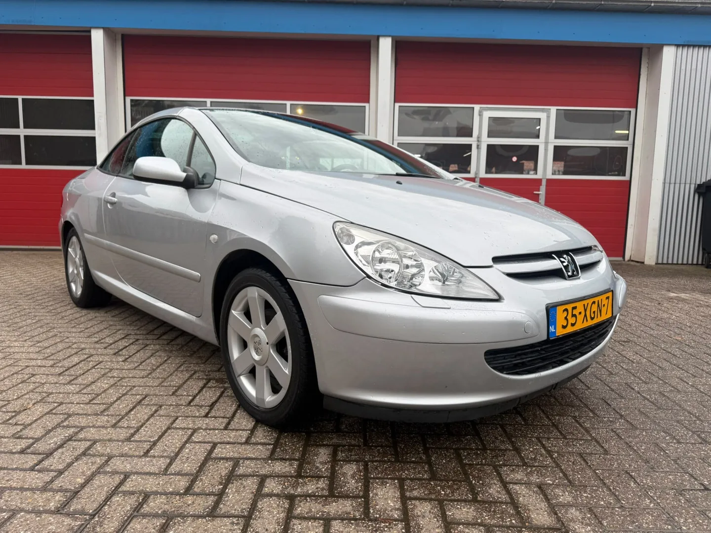 Peugeot 307 (2004) — foto 1