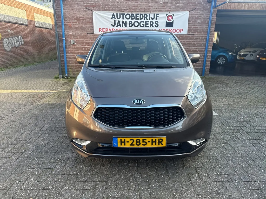 Kia Venga (2015) — foto 1