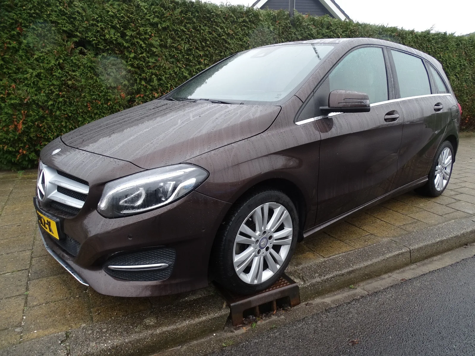 Mercedes-Benz B-Klasse (2015) — foto 1