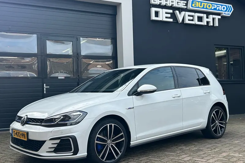 Volkswagen Golf (2020)