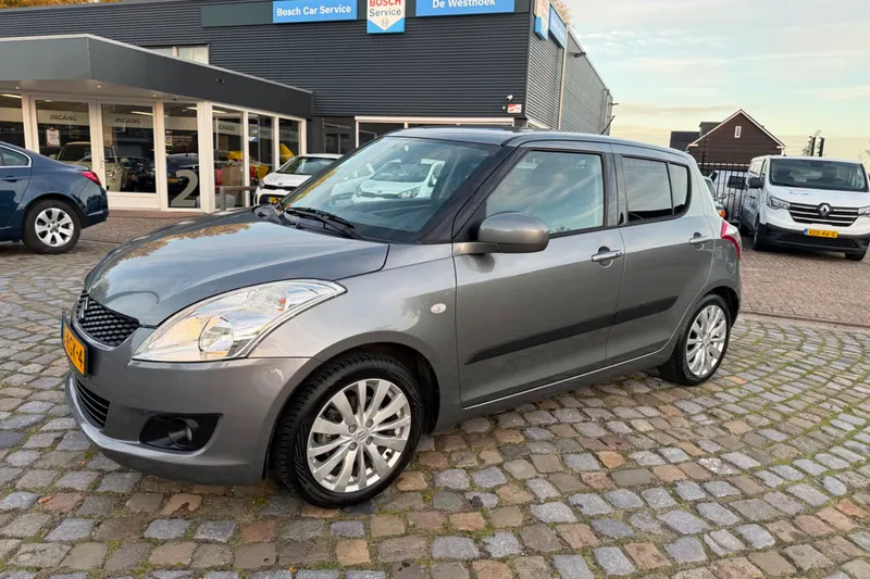 Suzuki Swift (2011)