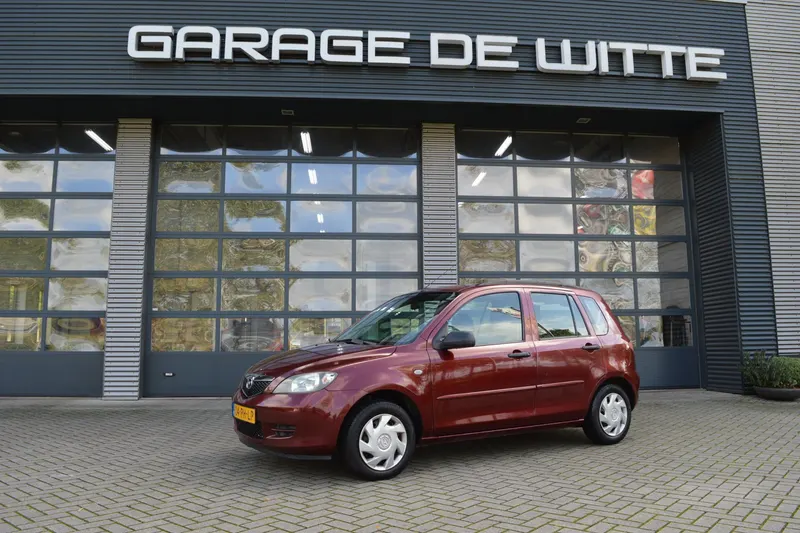 Mazda 2 (2004)