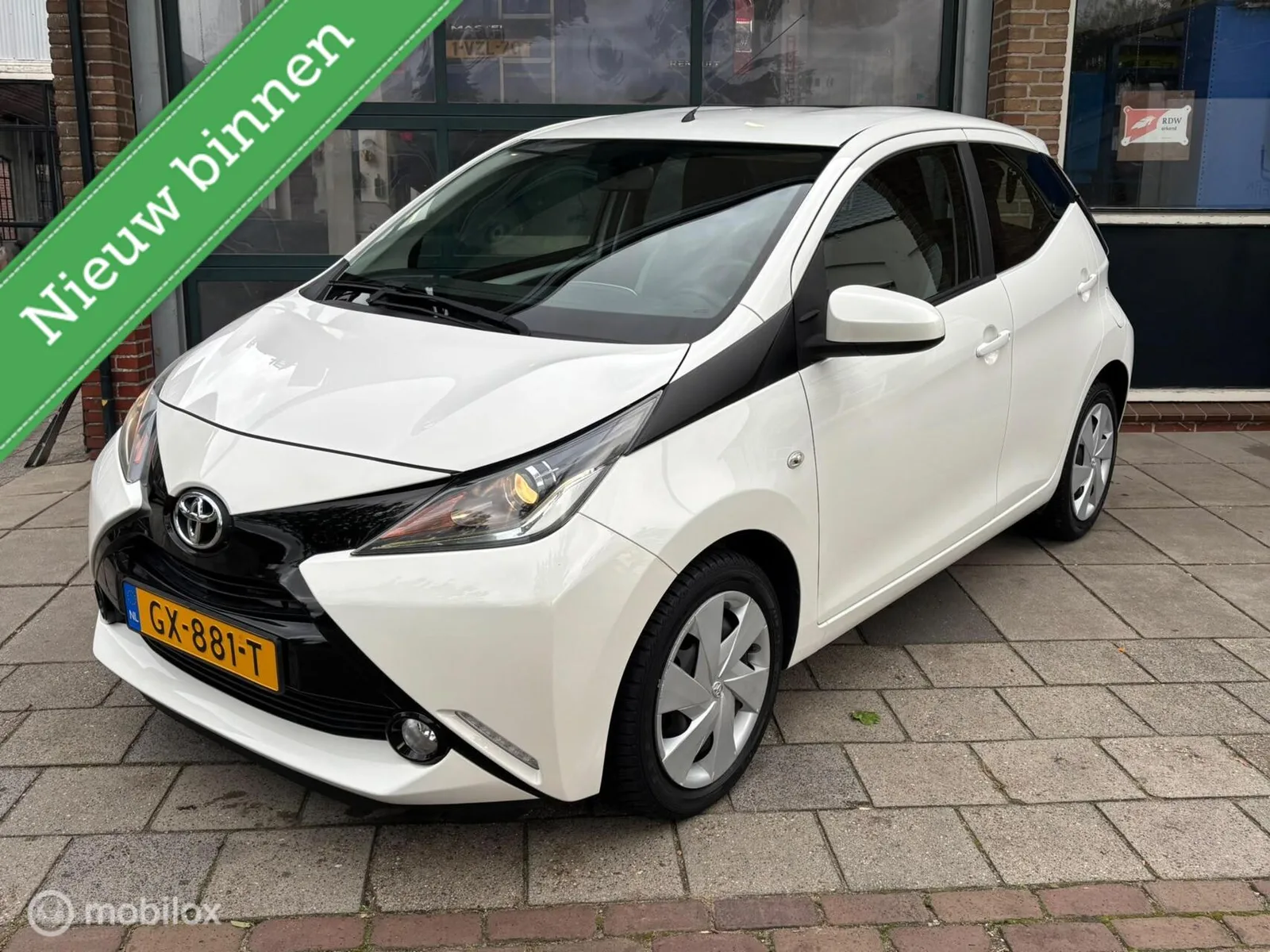 Toyota Aygo (2015) — foto 1