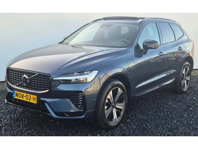 Volvo XC60 (2025) — foto 1