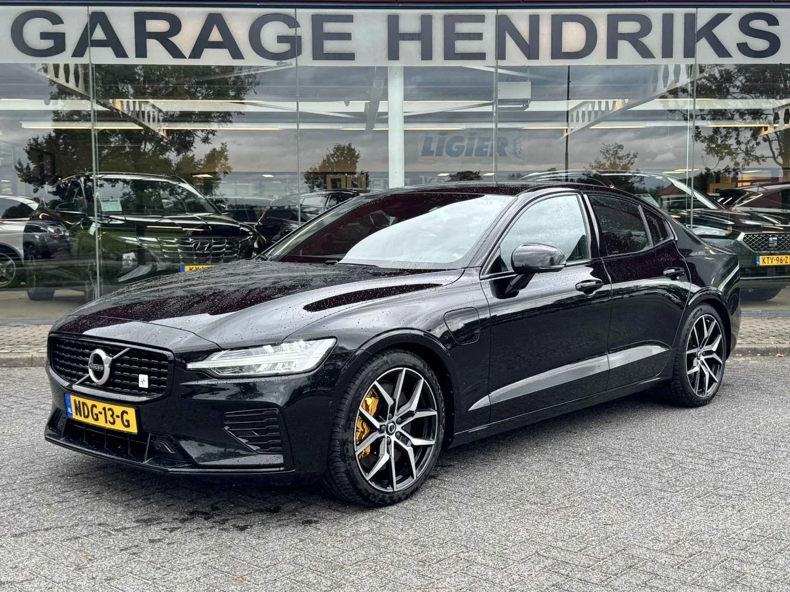 Volvo S60 (2021) — foto 1
