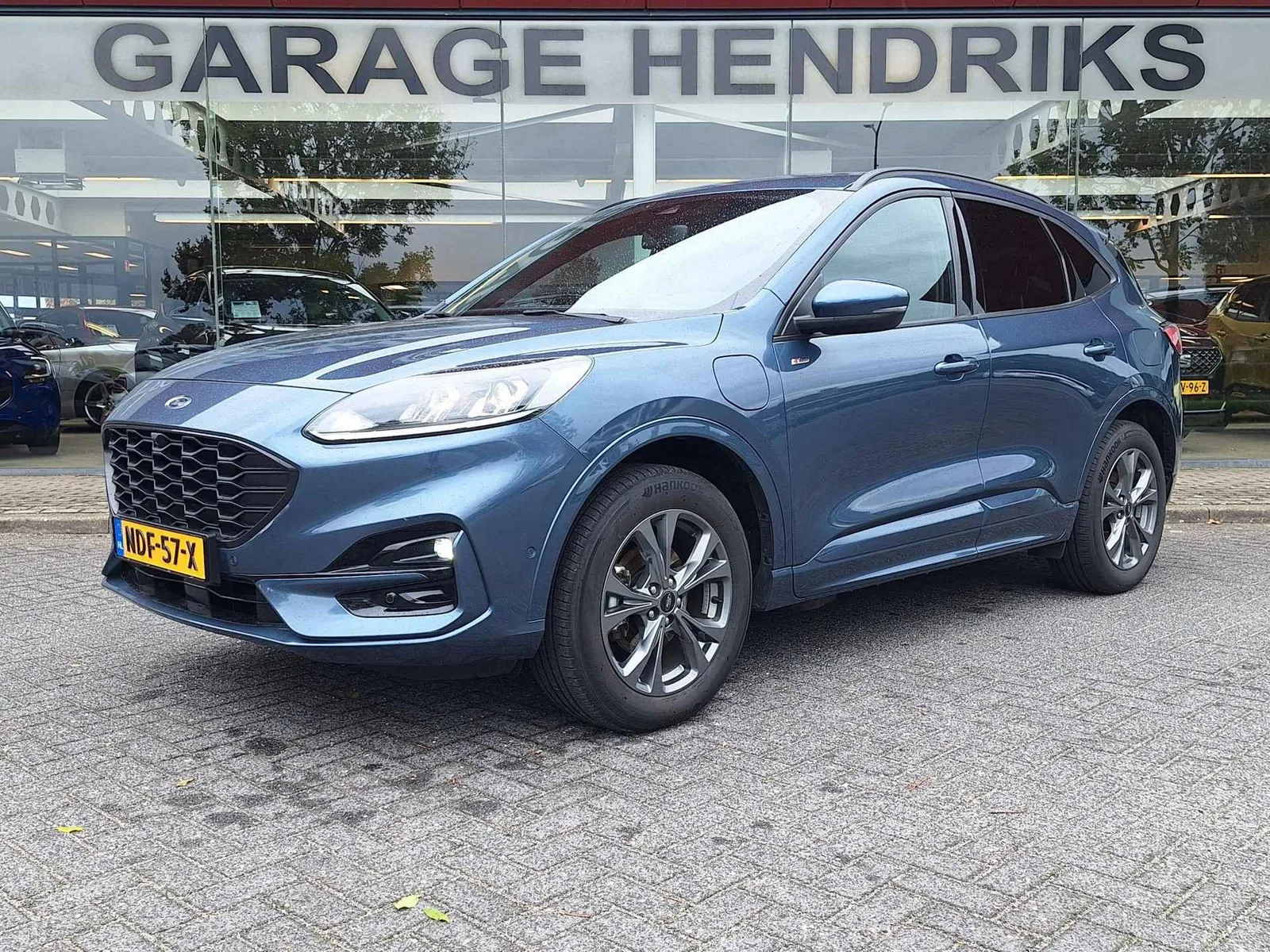 Ford Kuga (2022) — foto 1