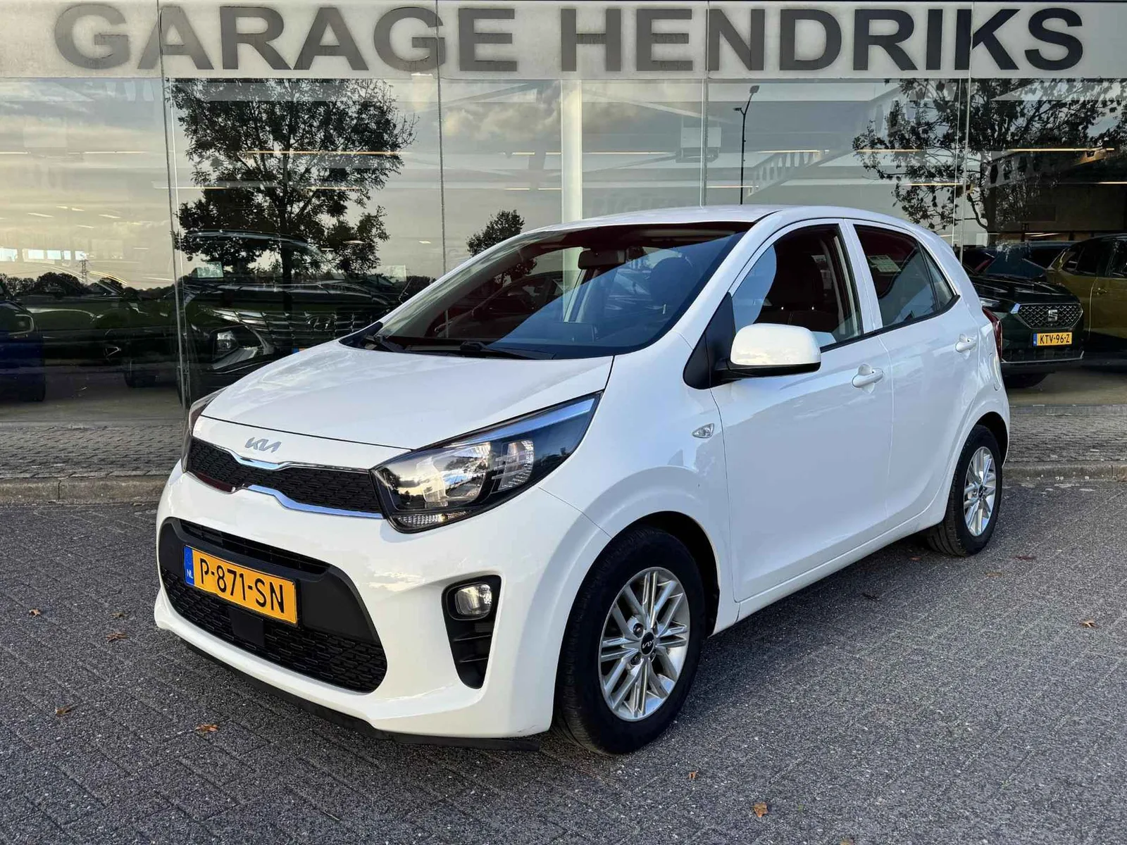 Kia Picanto (2022) — foto 1