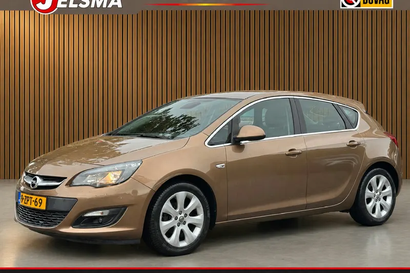 Opel Astra (2015)