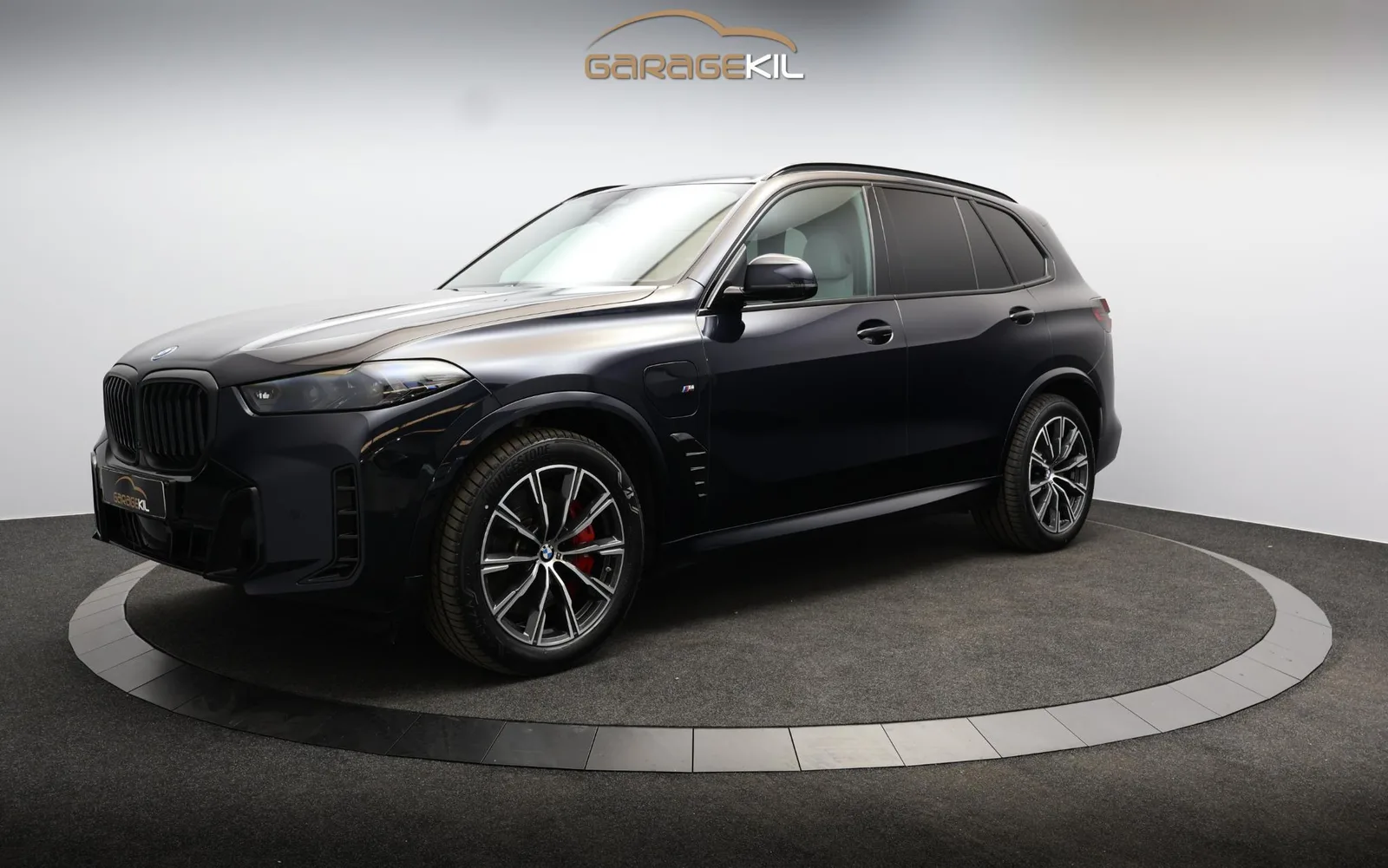 BMW X5 (2025) — foto 1