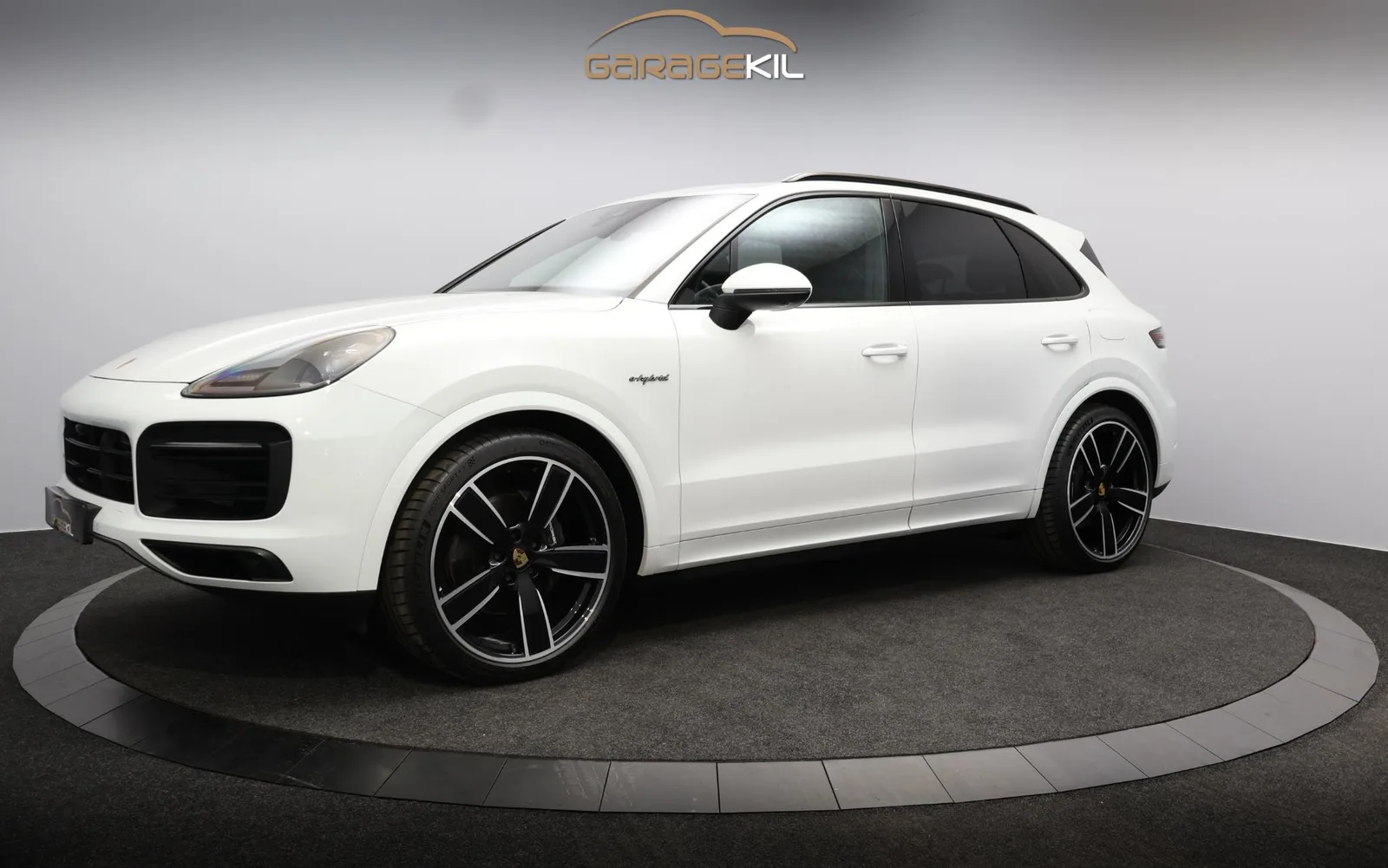 Porsche Cayenne (2023) — foto 1