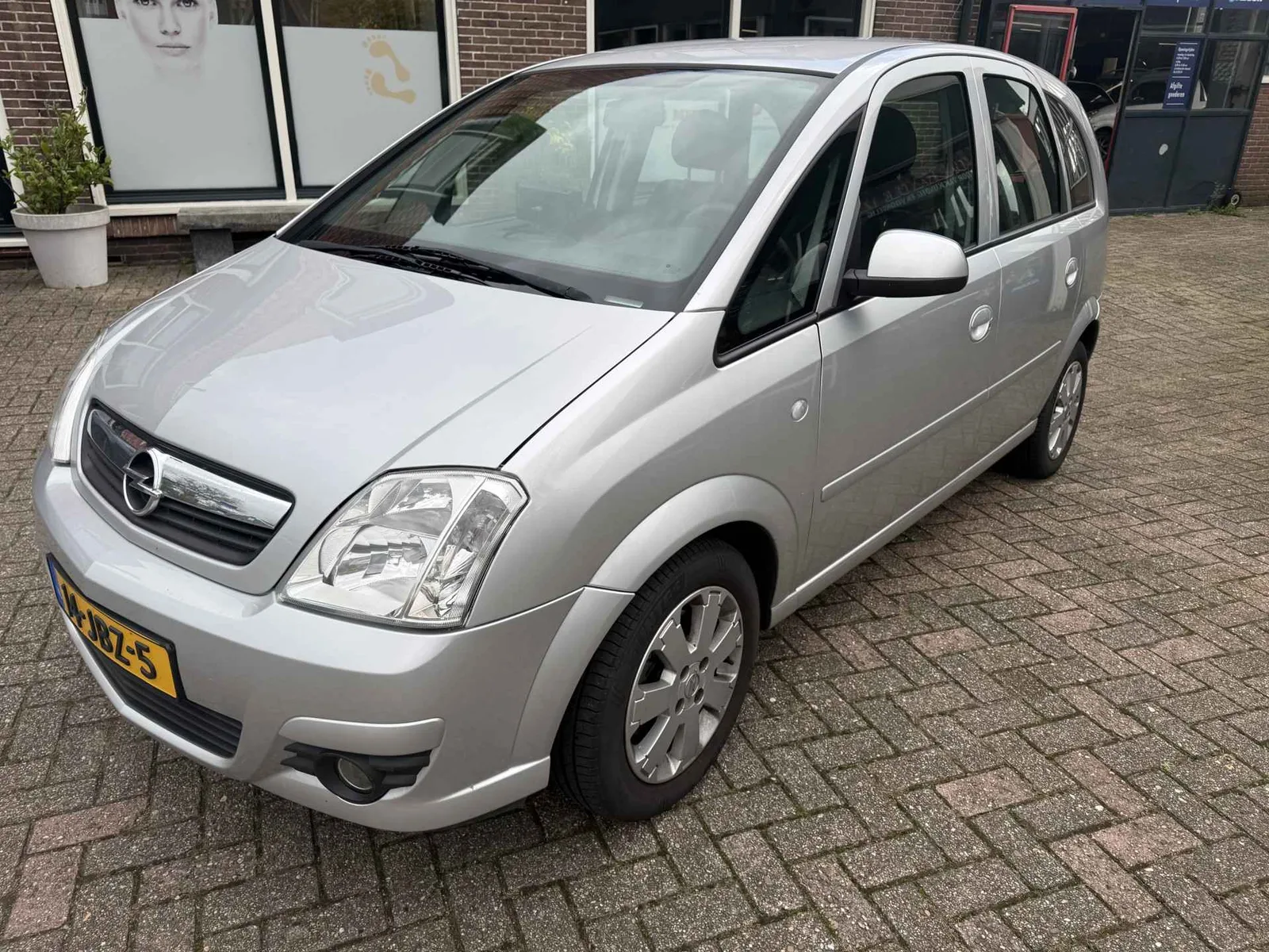 Opel Meriva (2009) — foto 1