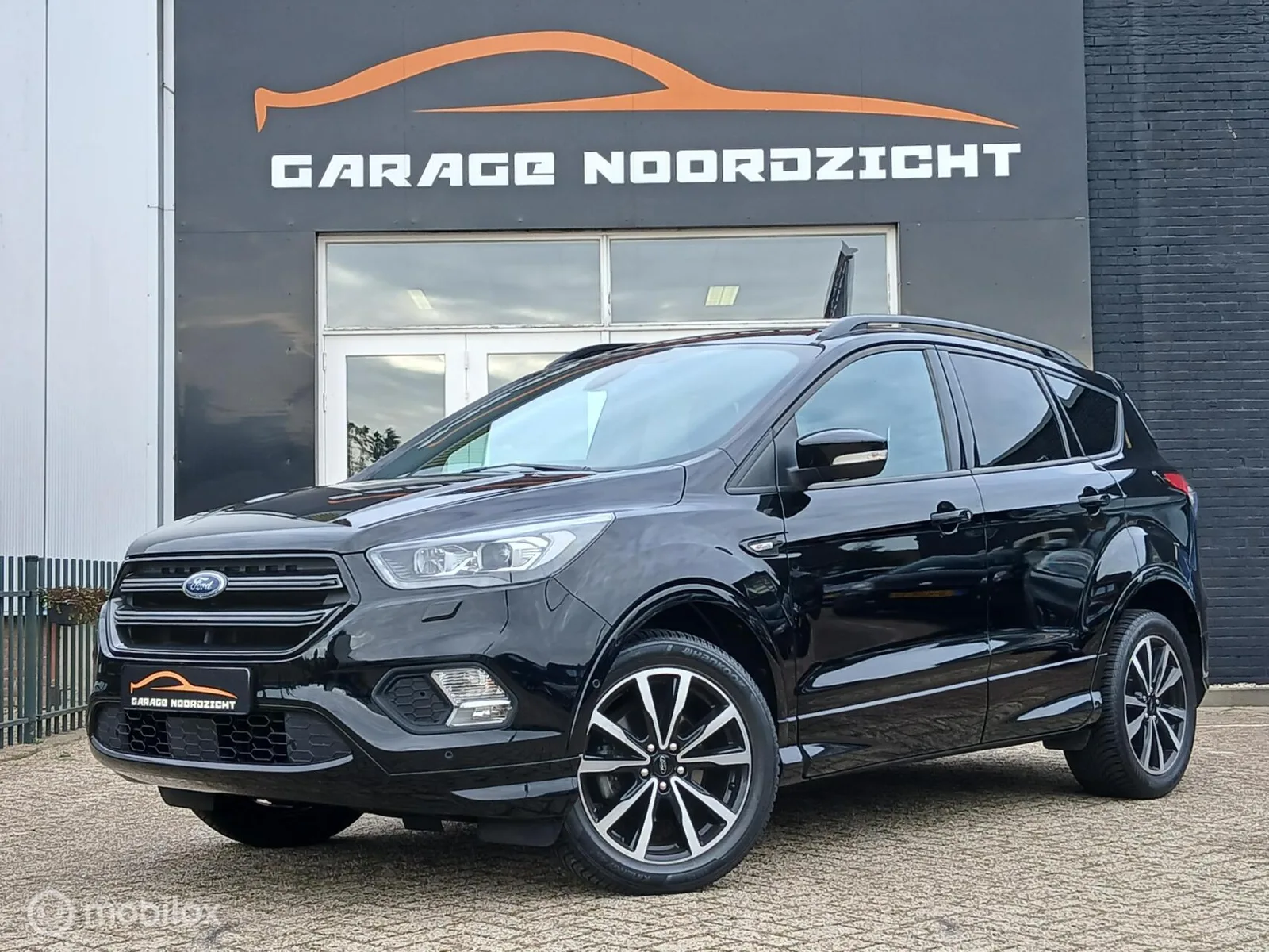 Ford Kuga (2020) — foto 1
