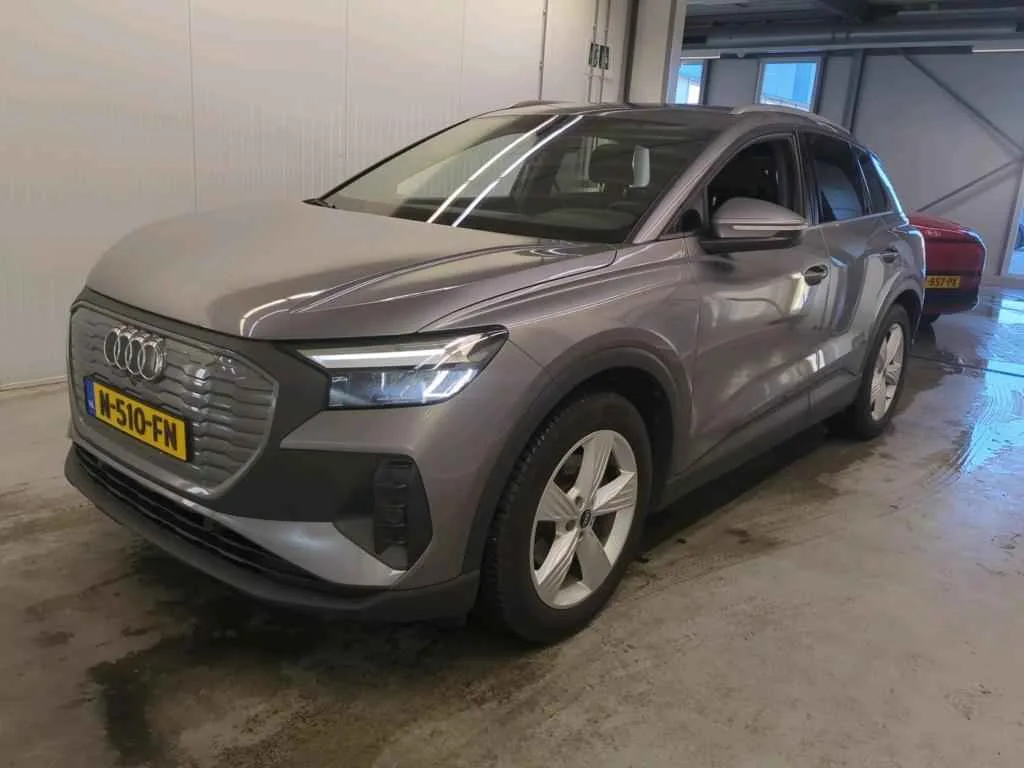 Audi Q4 e-tron (2021) — foto 1