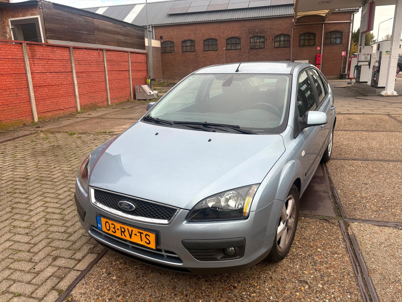 Ford Focus (2005) — foto 1