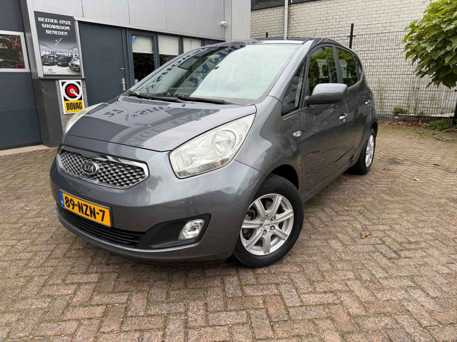 Kia Venga (2011) — foto 1