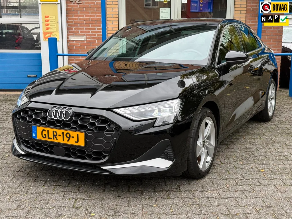 Audi A3 (2024) — foto 1