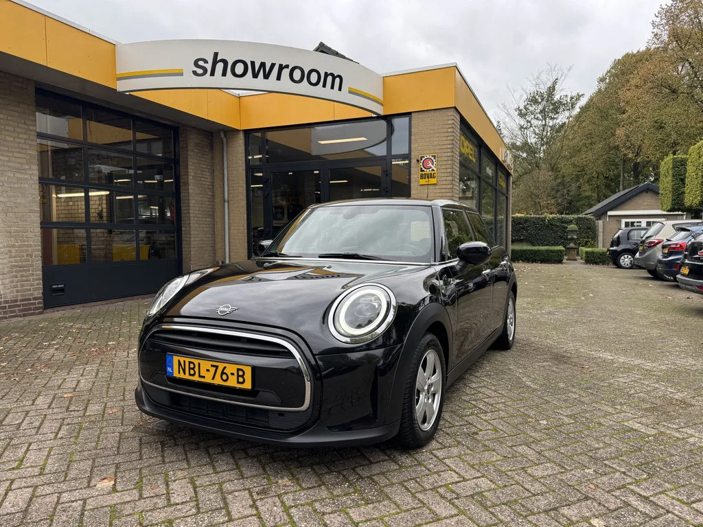 MINI One (2022) — foto 1