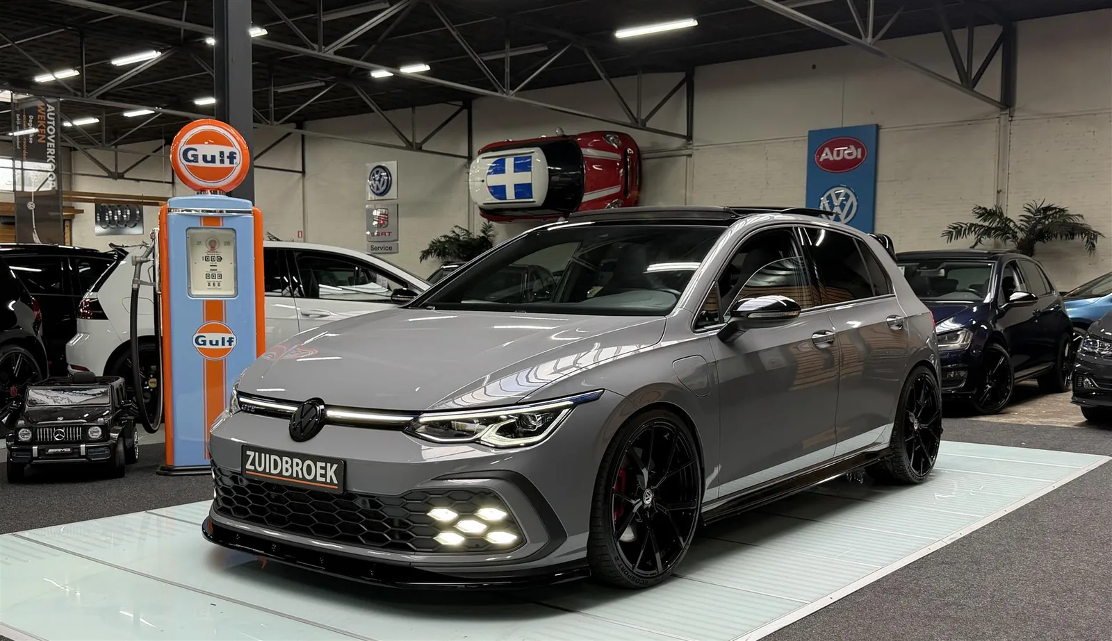 Volkswagen Golf (2021) — foto 1