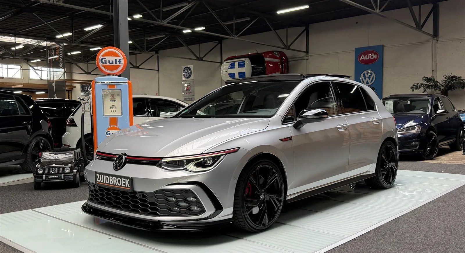 Volkswagen Golf (2020) — foto 1